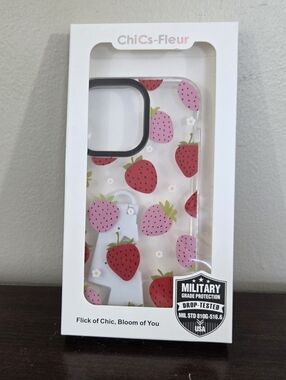 ChiCs-Fleur Strawberry Daisy Military Grade Clear Case for iPhone 13 Pro ~ NWT